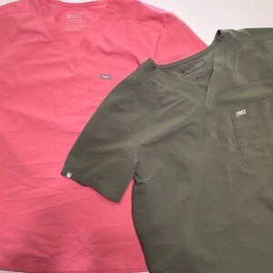 Lot of 2 Figs V-Neck Technical Collection Scrub Tops Size Large 0204 A2